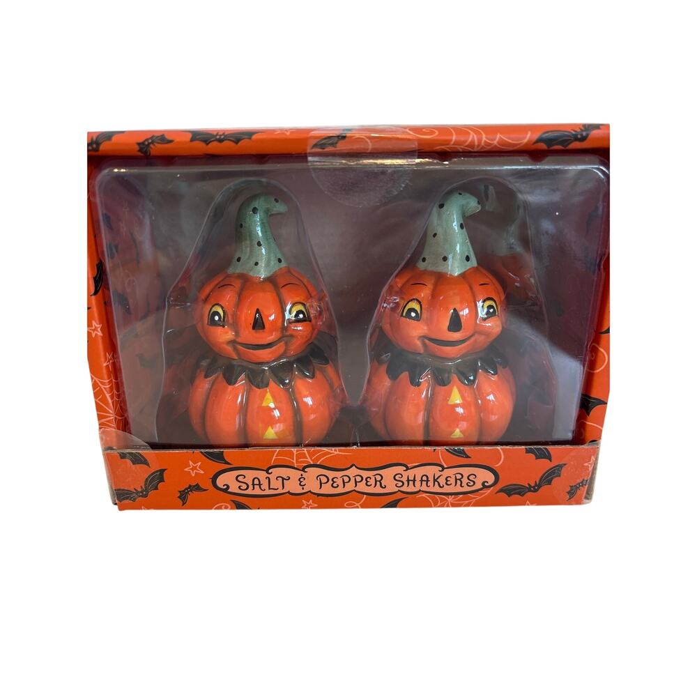 Johanna Parker Halloween Pumpkin Jack O Lantern Salt and Pepper Shakers NEW